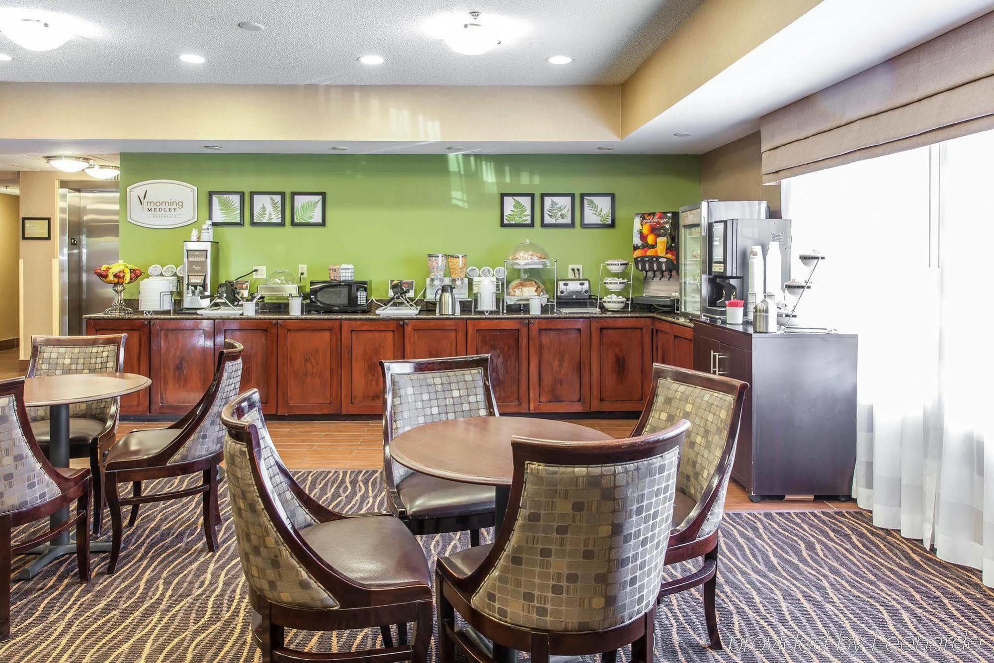 Sleep Inn & Suites Near Joint Base Andrews-Washington Area Morningside Екстериор снимка