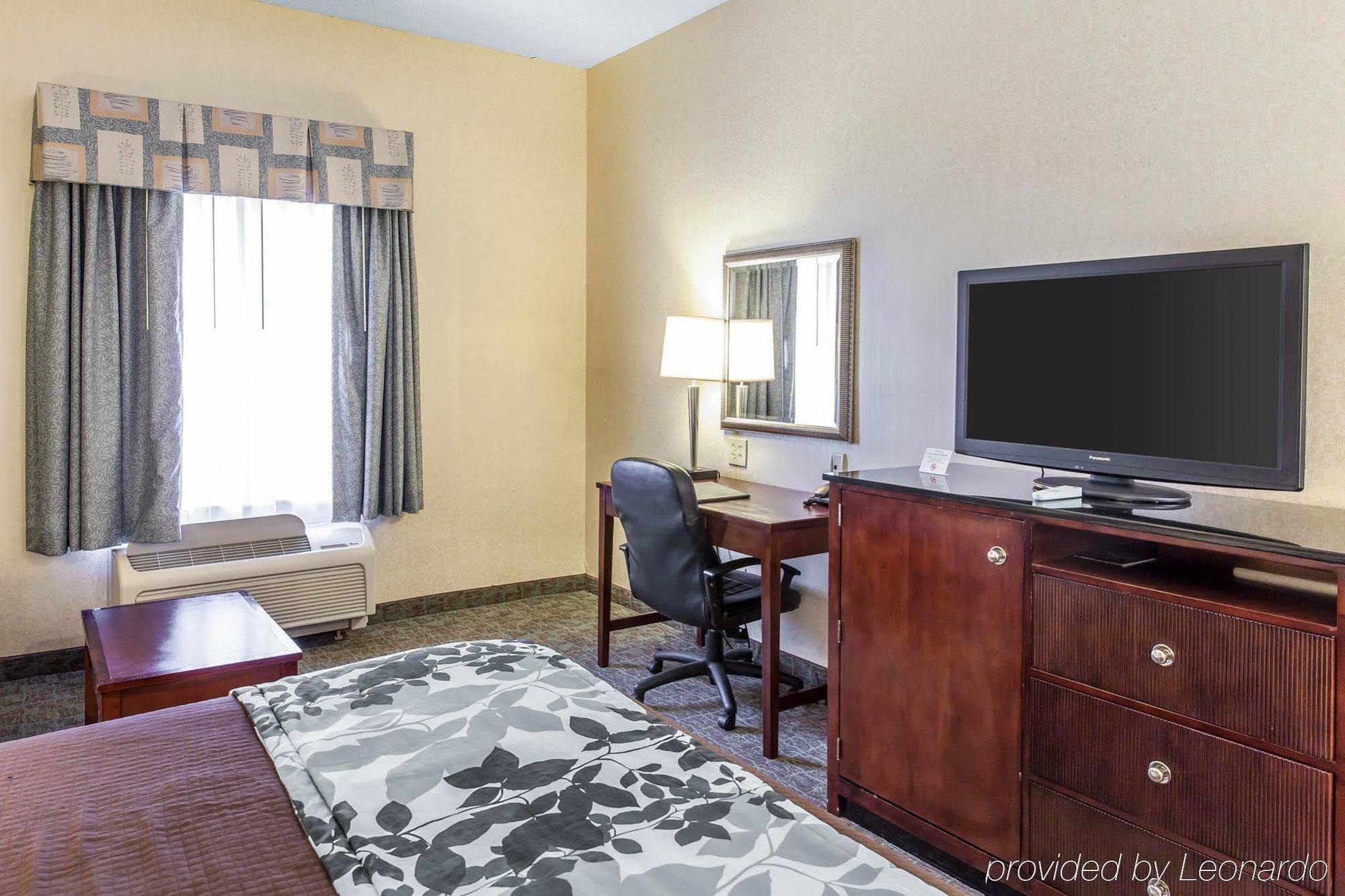 Sleep Inn & Suites Near Joint Base Andrews-Washington Area Morningside Екстериор снимка
