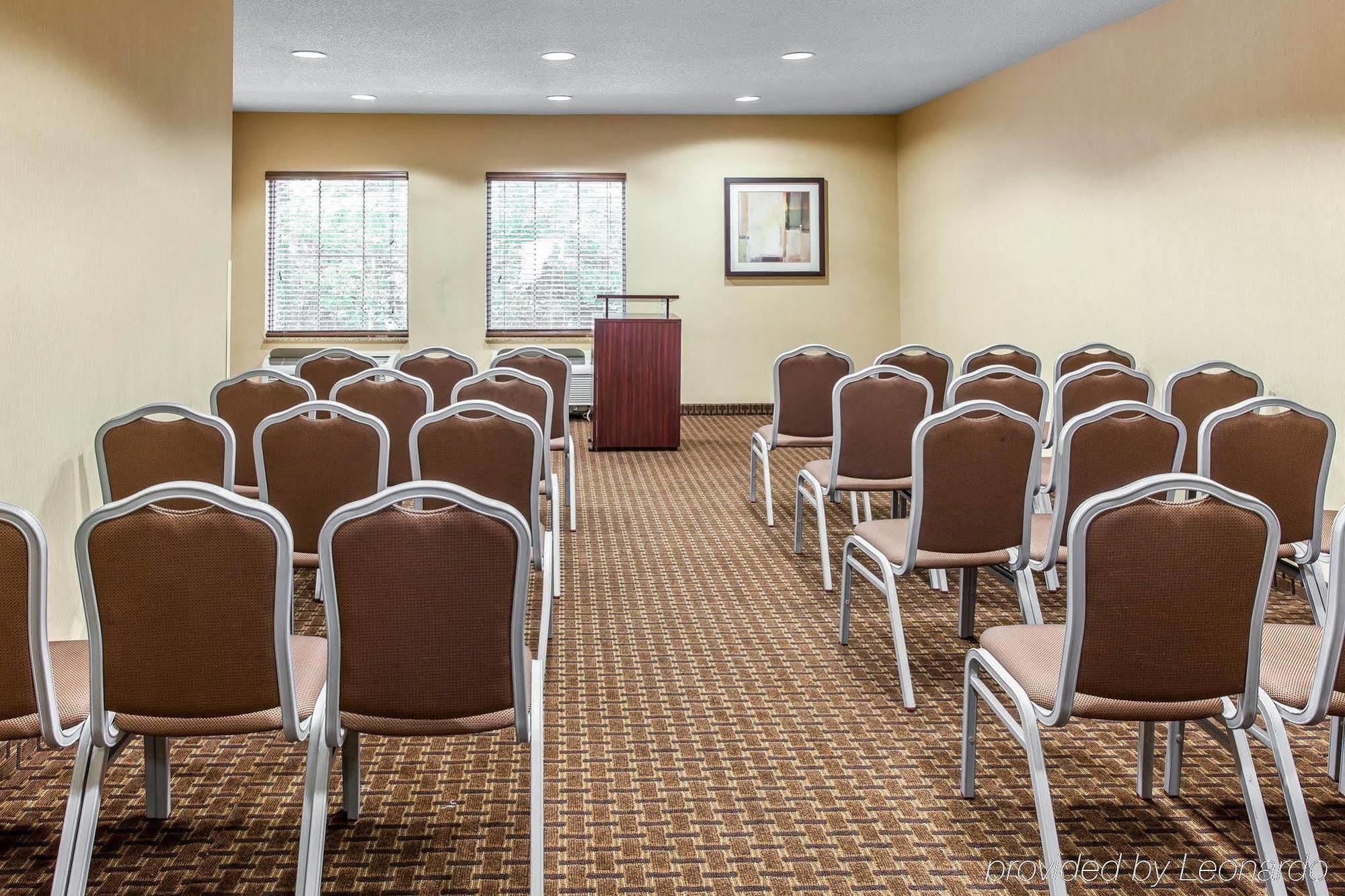 Sleep Inn & Suites Near Joint Base Andrews-Washington Area Morningside Екстериор снимка