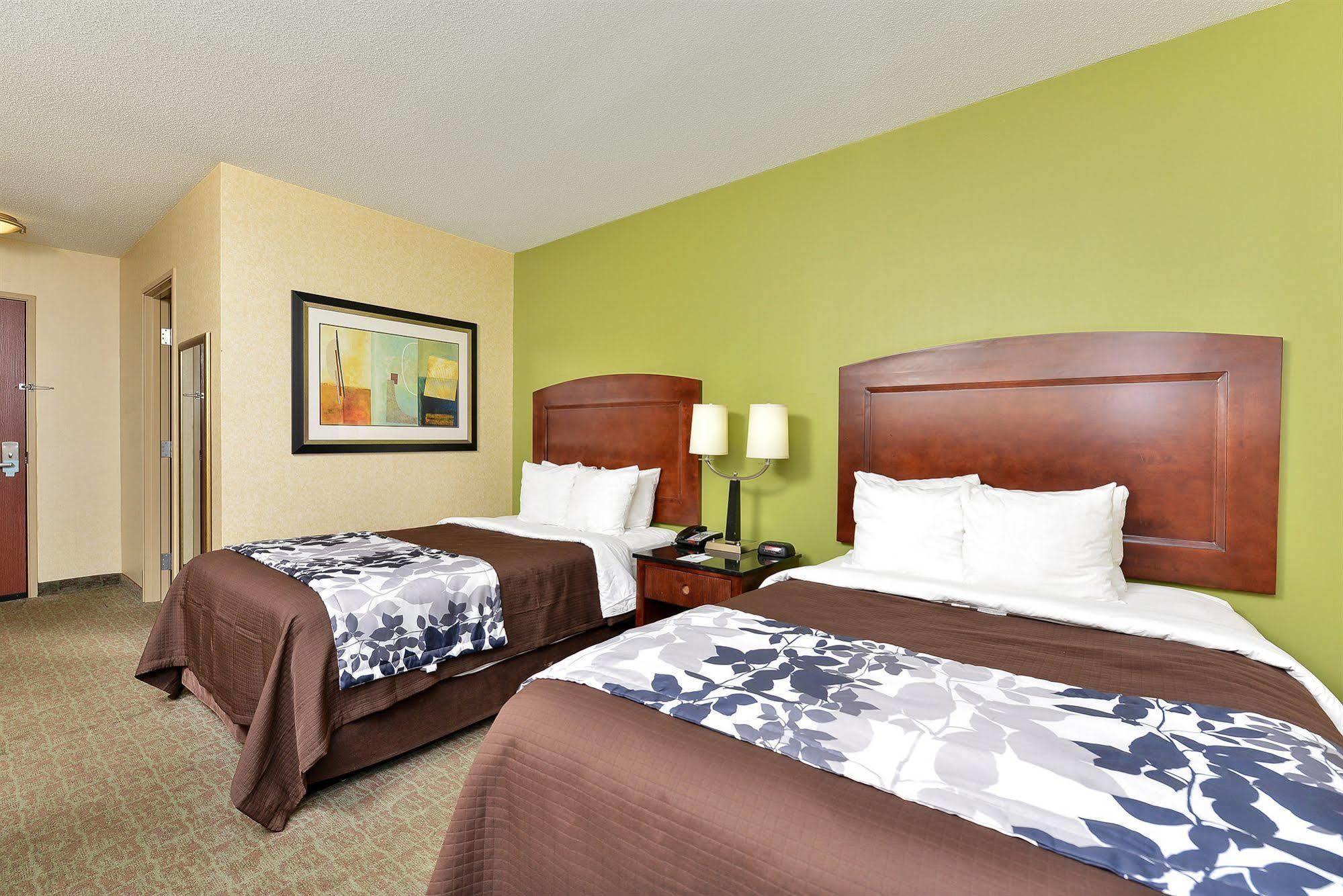 Sleep Inn & Suites Near Joint Base Andrews-Washington Area Morningside Екстериор снимка